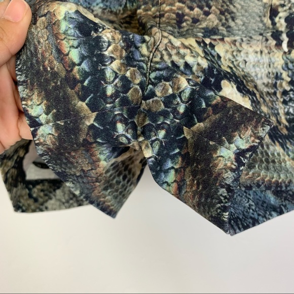 Black Halo Snake Print High Waisted Shorts - Picture 4 of 6